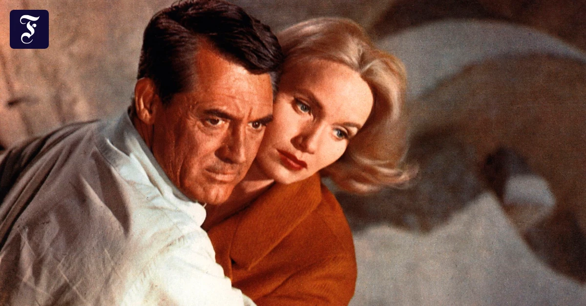 Actress Eva Marie Saint has died