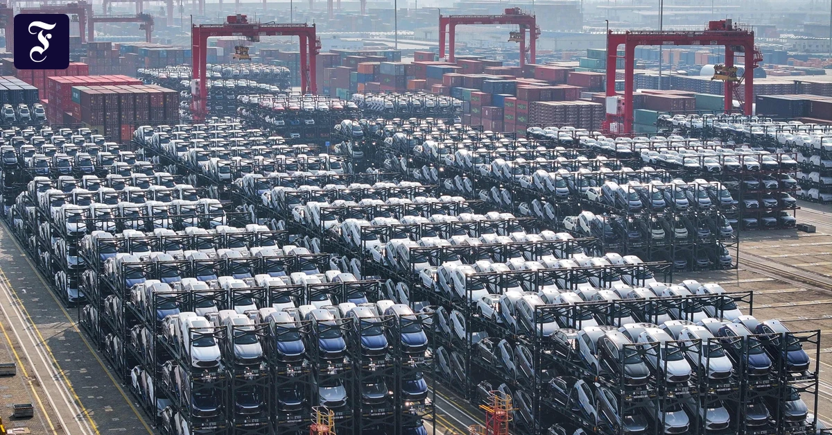 Car manufacturers forge Franco-German alliance against China