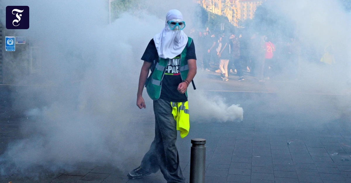 Pulverfass Frankreich: Warum Reformen in Paris so lange verschleppt wurden